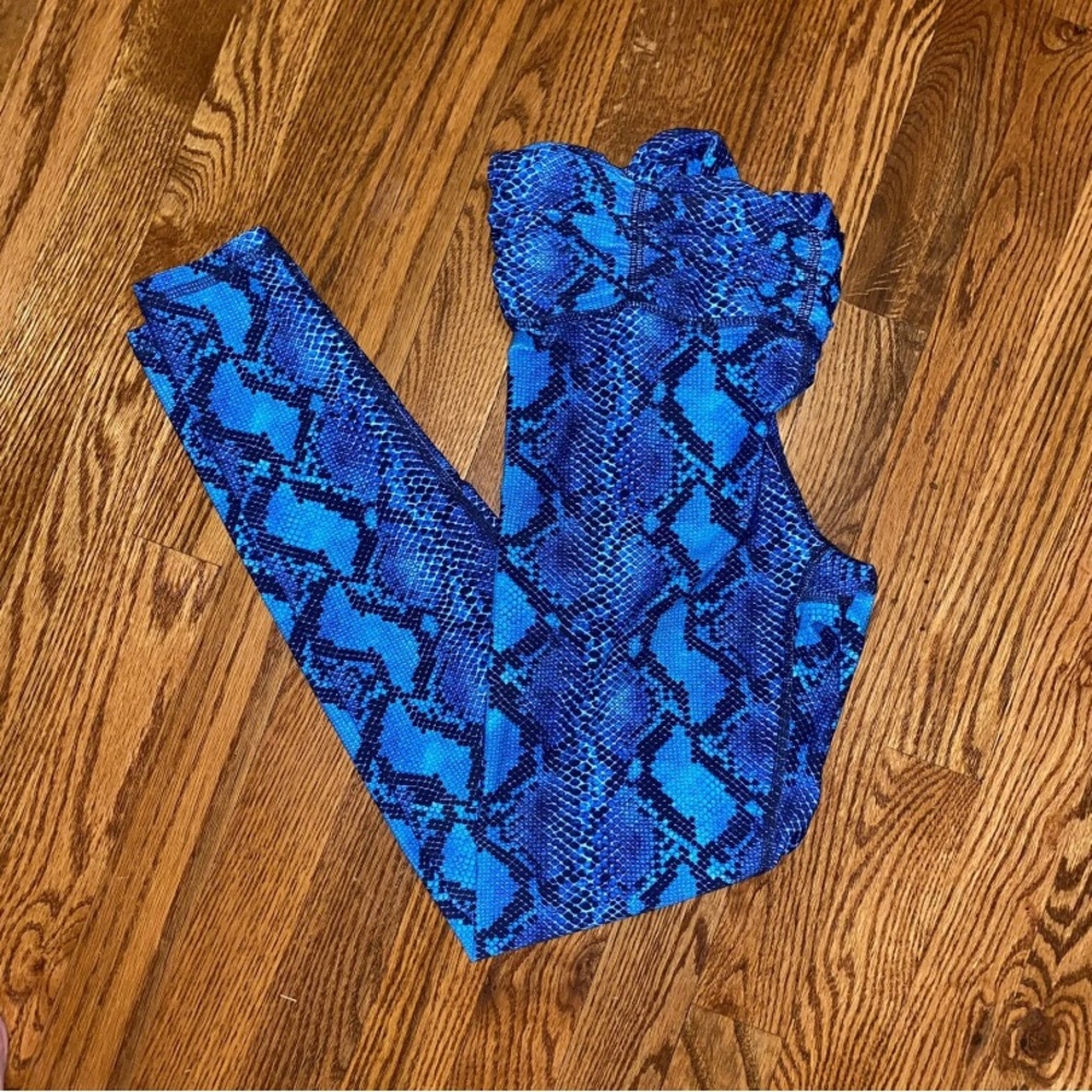 Body Language Leggings Snakeskin Python Print Blue High Rise Large Shrilled RARE - Picture 2 of 4